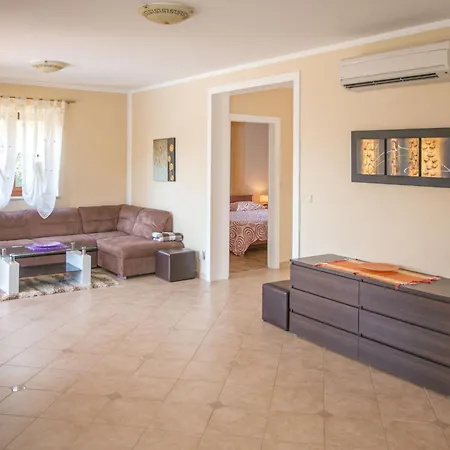 Nevena By Interhome *