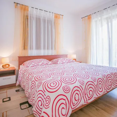 Nevena By Interhome *