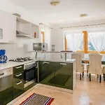Сasa de vacaciones Nevena By Interhome Poreč