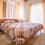 Nevena By Interhome Сasa de vacaciones Poreč