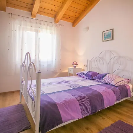 Nevena By Interhome * Poreč