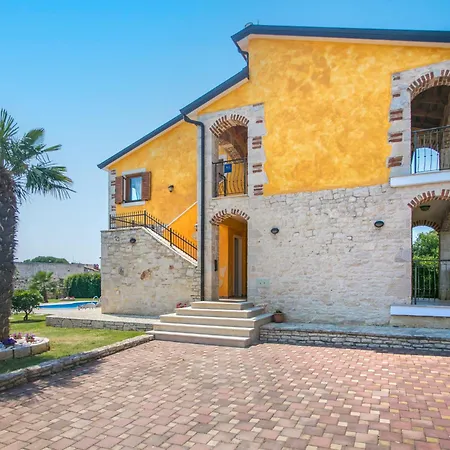 Nevena By Interhome Nyaraló *