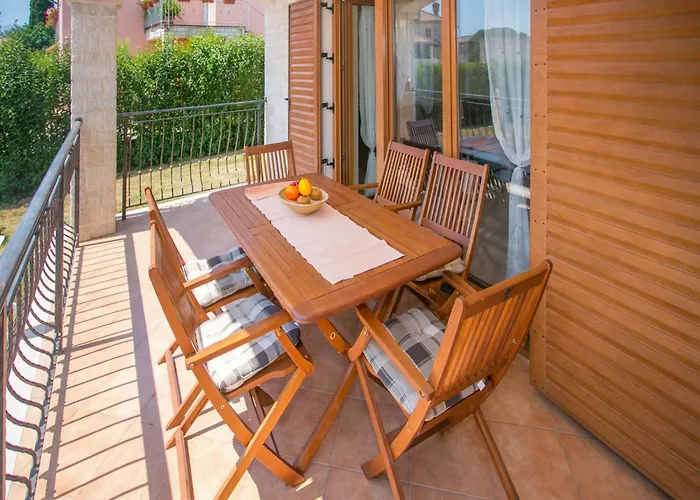 Nevena By Interhome Casa vacanze *