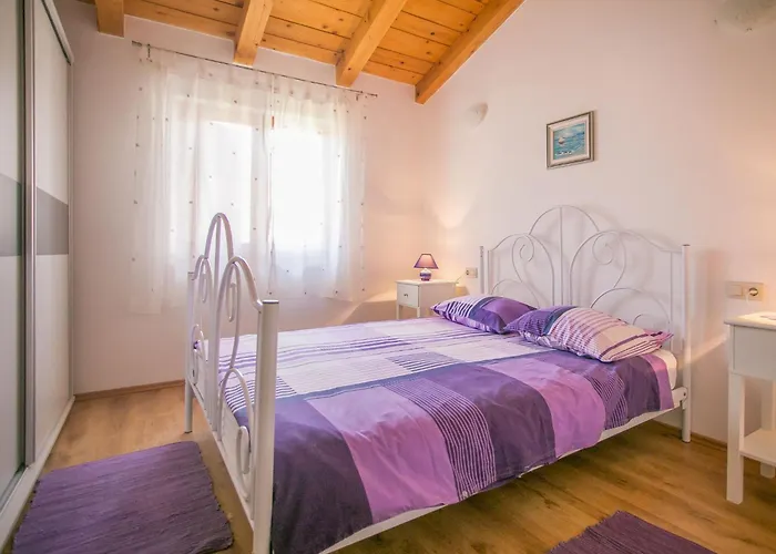 Nevena By Interhome * Poreč